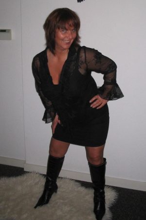 Emma - rencontre-Cougar-Nancy