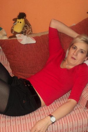 Elise - rencontre-MILF-Cannes