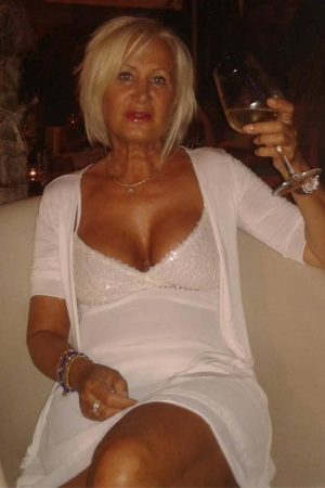 Rebelle de nuit Ariane - rencontre-Cougar-Saint-Nazaire