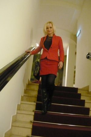 Chaleur estivale, plaisirs sans limites Liliane - rencontre-Libertine-Ivry-sur-Seine