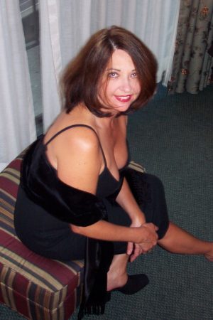 43 ans et cherche un mec qui sait plonger Sophie - rencontre-MILF-Saint-Chamond