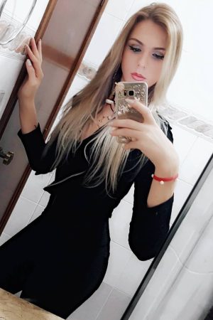 Lison - rencontre-Milf-Auxerre