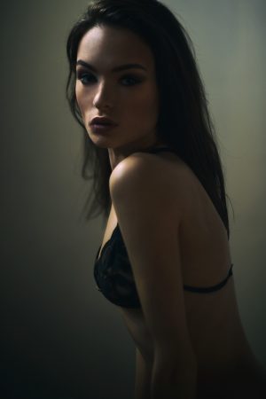 Besoin urgent d’une bite cette nuit Lucie - rencontre-Teen-Chartres