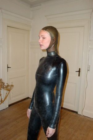 Viens kiffer avec une fille débordante d’énergie! Mélissa - rencontre-Teen-Dreux